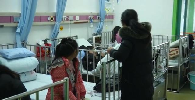 7岁男童咳了1年都没好，医生检查后，被他家长气坏了！