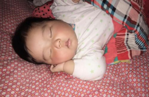 缺钙对宝宝有何影响？会有哪些明显表现？又该如何补钙？