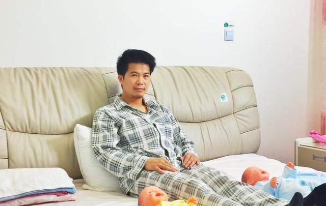 4个爸爸体会坐月子，直言6件事最难忍受，滋味不是一般精彩