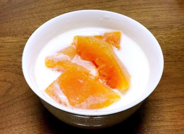 坐月子期间，产妇吃这4种水果时，要吃对方法，对产后恢复好！