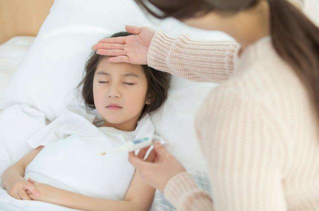 宝宝便便酸臭没当回事，几个月长得慢，妈妈没想到这个原因