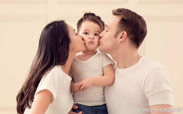 孩子用哭来要挟父母时，你的反应影响孩子的一生