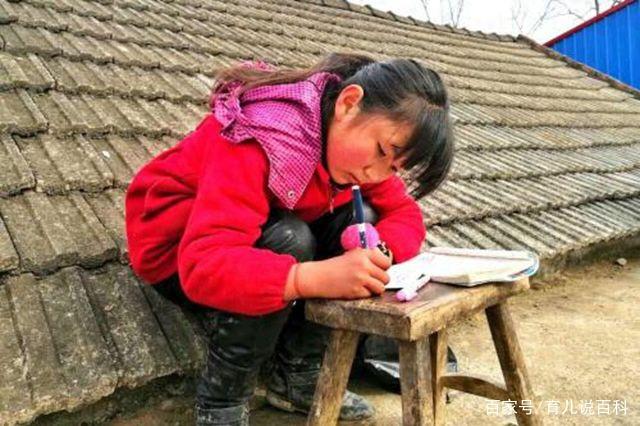 为啥外国小孩没有寒假作业？得知原因后，中国孩子受到了“暴击”