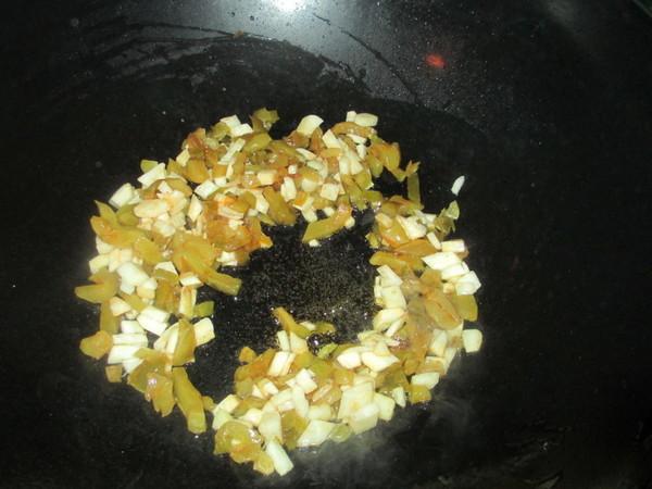 开春别嫌这菜“贵”，咬1口都是钙，孩子常吃长大个，身体更棒！