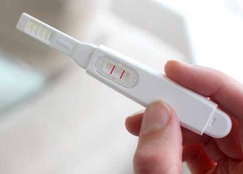 女人怀孕后的3个信号，比停经还要早一些，别不当回事
