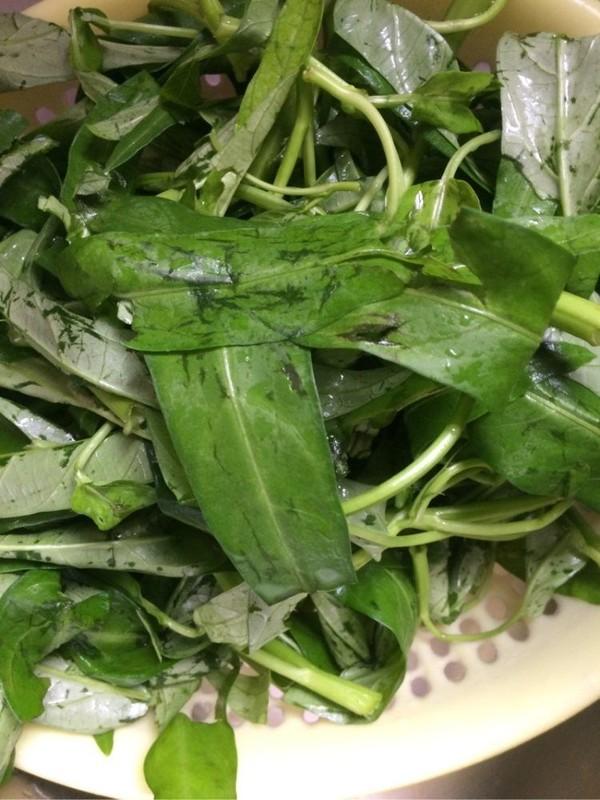 初春后，孩子不管个子高不高！都要多吃这个菜，钙是白菜的10倍