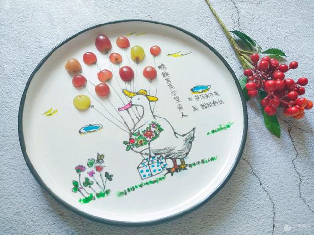 #精品菜谱挑战赛#绘本餐盘画《鸭婶芭芭探望病人》