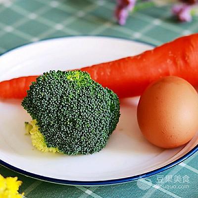 #精品菜谱挑战赛#西兰花胡萝卜蛋饼?????宝宝辅食