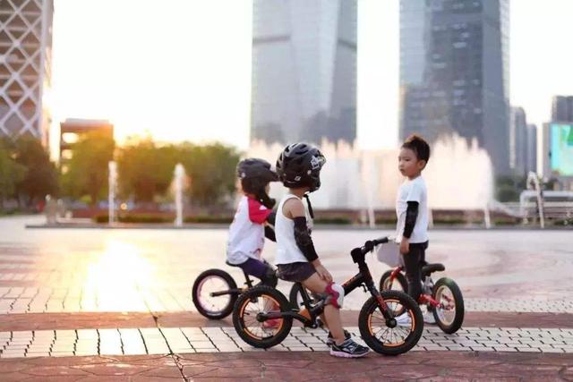 孩子是长得晚，还是真的矮？影响身高的3个“关键点”了解一下