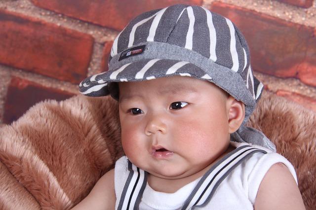 “婴儿水中毒”是什么？6个月内的婴儿到底需要喝水吗？不妨了解
