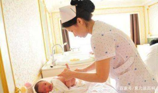 出产房后，产妇见到老公，都会说这3句话，尤其是第二句！