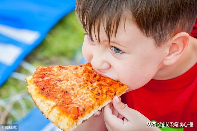 要想孩子比别人聪明，这3种爱孩子的方式，我们得学会