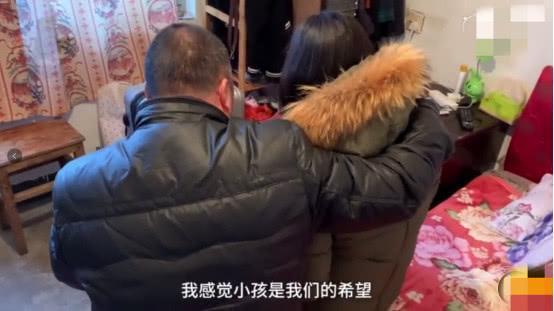 18岁独子因车祸离世,48岁父母悲痛不已,尝试试管婴儿遭失败