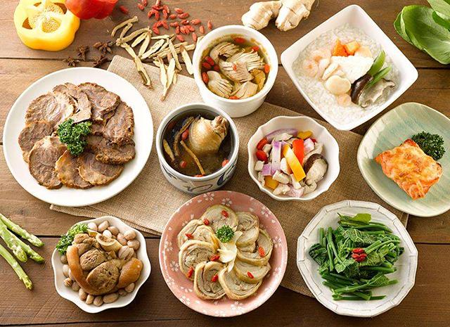 孕期无节制乱吃危害母婴健康，孕妇都应坚持哪些饮食原则？