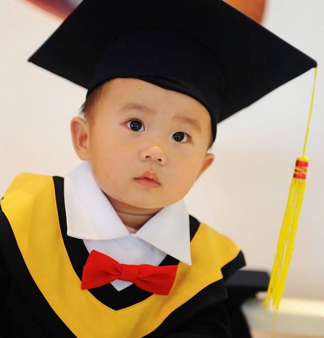 让娃养成这五种习惯，可能会越来越笨，先天聪明扛不住后天扯后腿