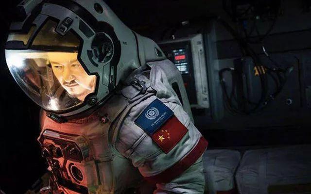 「最新到货」《流浪地球》少儿也能读，刘慈欣专为孩子写的系列科幻书：硬科幻碰撞无限想象力