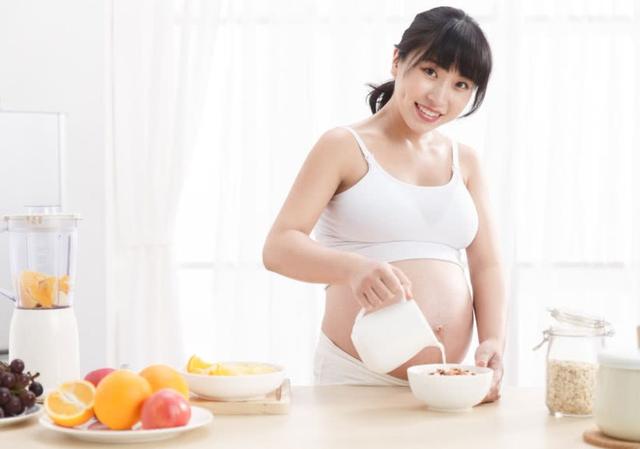怀胎十月始终在担心？度过这两个危险期，胎儿基本安全了