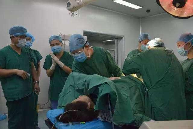 为何生娃时会觉产房冷？有种情况医生一般不说，产妇遇到挺危险