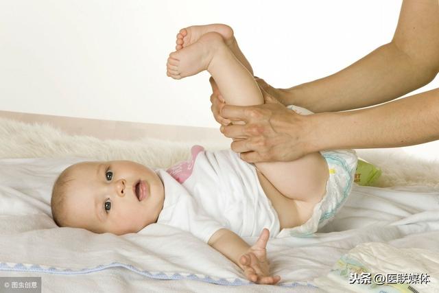 把尿会影响宝宝一生？这3个危害，有些妈妈还没意识到