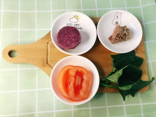 怕宝宝贫血，补铁是关键，看营养师怎么做这道辅食