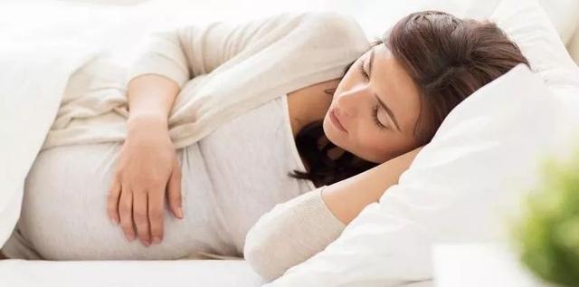 怀孕了睡不好怎么办？准妈妈 6 大烦恼，这里有答案