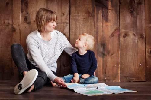 下班后再累，孩子睡觉前，这四件事父母也别推脱，尤其娃不到六岁