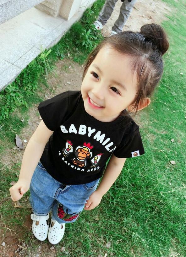 三年前她是最美“网红宝宝”，如今却变了样，一张照片评论炸了