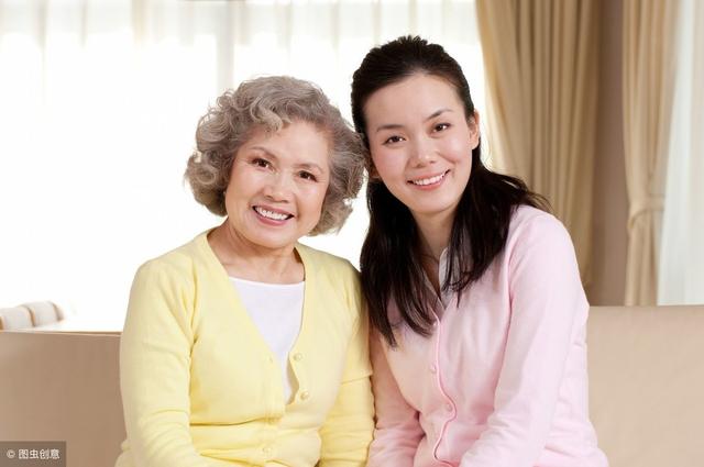儿媳坐月子，婆婆这样安排月子餐，亲家母看到女儿和外孙笑开了花