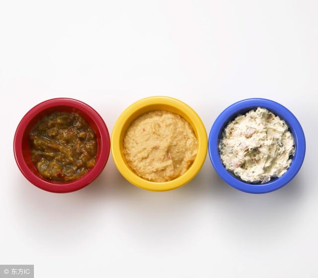 格格：七个半月的宝宝一天应该吃几次辅食？一次吃多少？