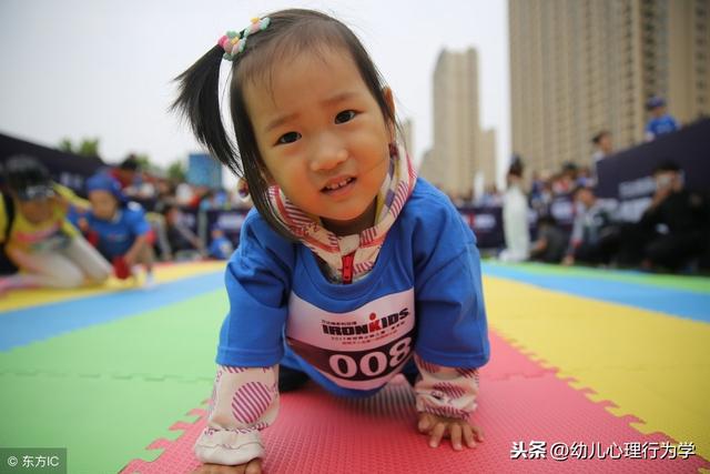 李玫瑾教授：这8个年龄阶段  父母一定要适时退出  尤其最后一点