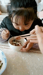 抖音500万赞！妈妈产后去上班，2岁儿子的举动让无数人泪奔！