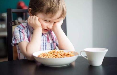 宝宝缺锌容易出现4种表现，影响身体和智力发育，家长要重视