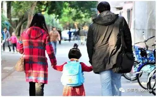 孩子放学后，父母的第一句话很重要