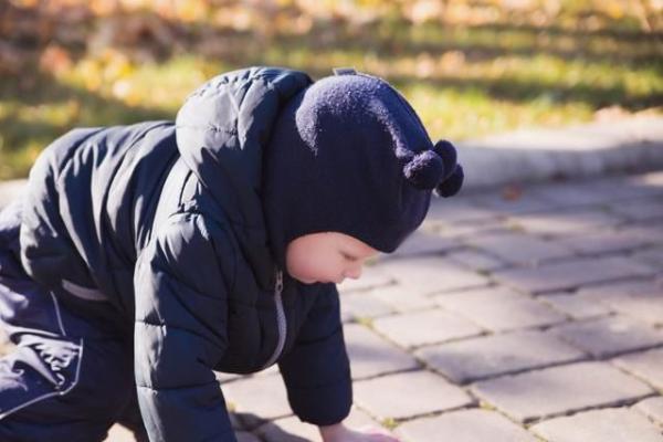 妈妈们要警惕，奶奶经常说的这句话，很不利于孩子的成长