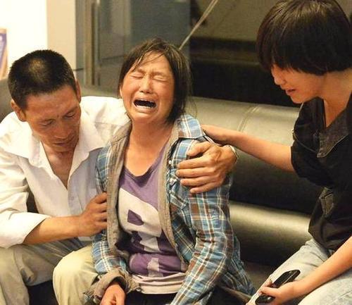 3个月宝宝脚上长水泡，宝妈无知去刺破，结果宝宝没了