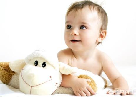 八个月婴儿便秘，排便困难，要哭，很用力怎么办哦？