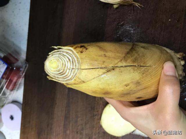 推荐一款辅食汤的做法，食材丰富又美味，不怕宝宝缺营养