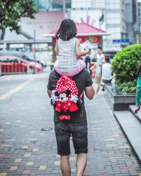孩子从幼儿园回来，家长别着急问五个问题，对谁都没啥好处