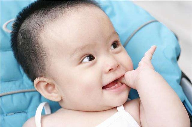 这7种“婴语”爸妈读懂了,孩子少受罪,读懂3个以上才合格