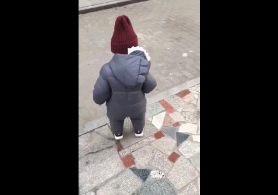 现在孩子安全意识很强：不仅保护自己，还要保护自己2米高的灵魂