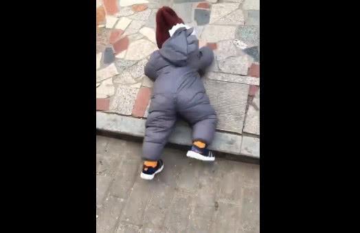 现在孩子安全意识很强：不仅保护自己，还要保护自己2米高的灵魂