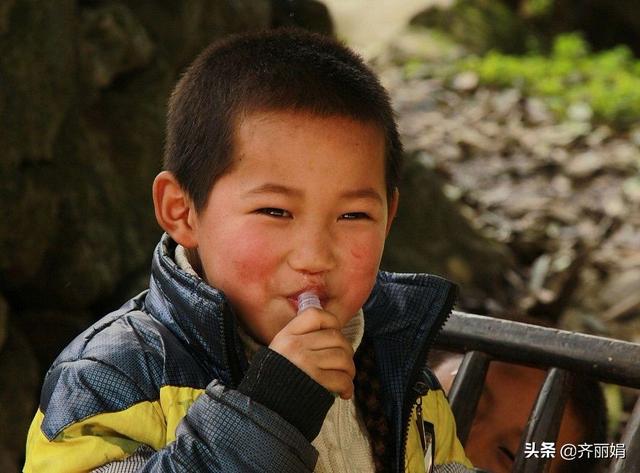 培养孩子正确的审美观，这3件事要避免，很多家长都做过