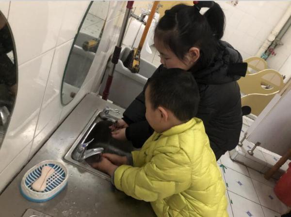 传承雷锋精神 争做文明小公民——如东县掘港镇新苗幼儿园