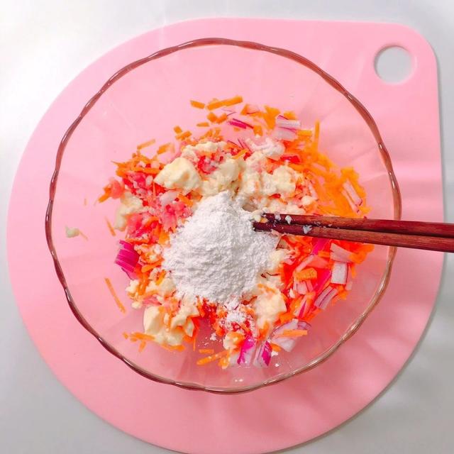 豆腐肉饼入口松嫩，宝宝超级喜欢吃，补钙好消化