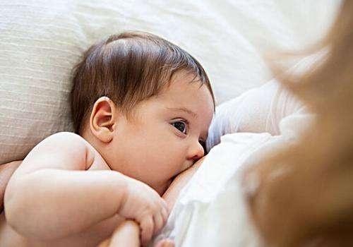 母乳喂养：哺乳期妈妈给宝宝喂母乳，对妈妈会有哪些影响呢？