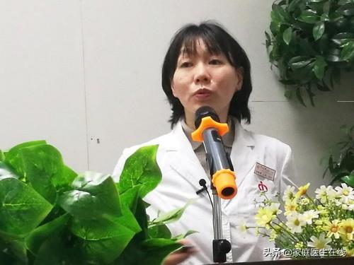 婴儿如何科学喂养？添加辅食要注意什么？医生给你讲讲