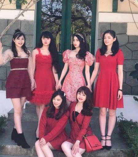 夫妻辛苦培养6个漂亮又优秀的女儿，现全都成年却愁她们嫁不出去