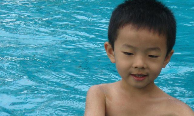 孩子应该穷养还是富养？父母观念很重要，尺度把握更重要