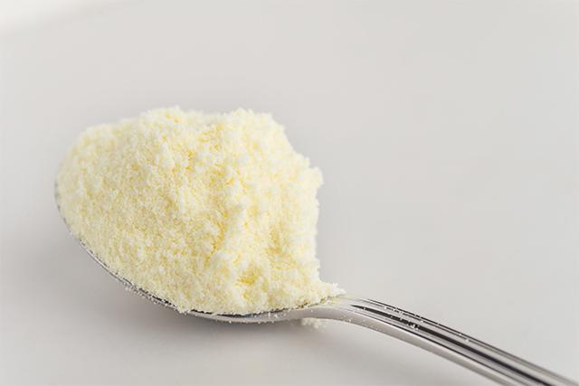 婴儿喝奶粉，爱上火便秘，加点清热去火的“伴侣”？大错特错！