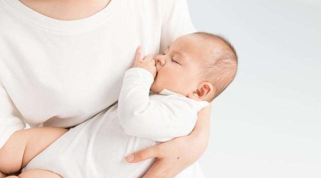 母乳喂养：哺乳期妈妈给宝宝喂母乳，对妈妈会有哪些影响呢？